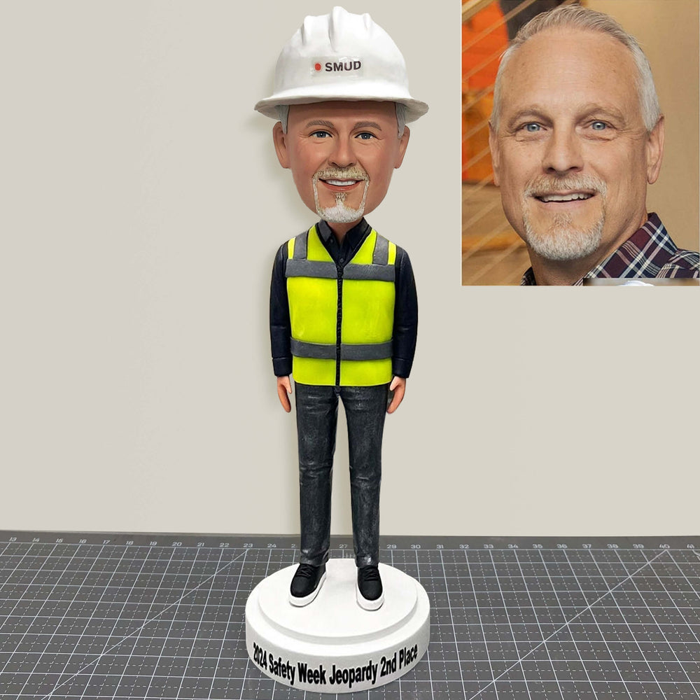 Engineer Bobblehead Doll Customization