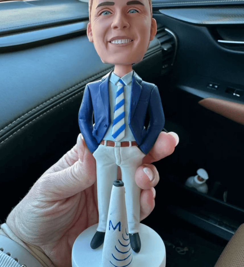 YuBobblehead